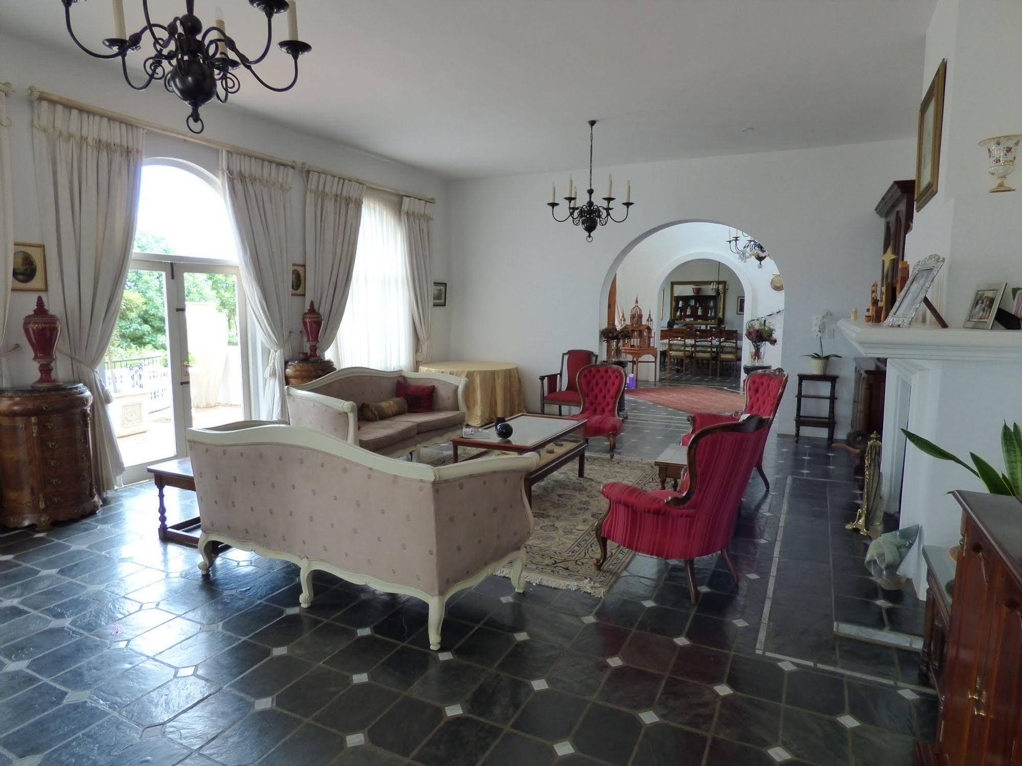 Capital House Boutique Hotel Преторія Екстер'єр фото